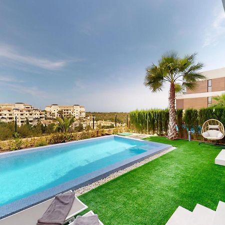 Apartman S Vlastnim Bazenem Oriola  Exterior foto
