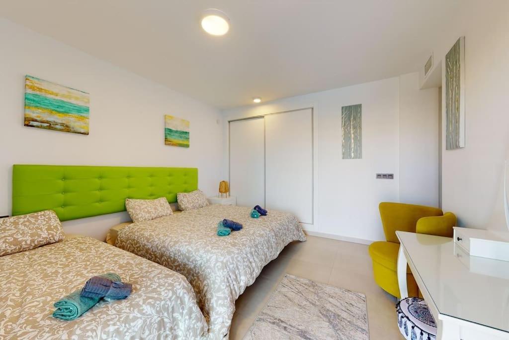 Apartman S Vlastnim Bazenem Oriola  Exterior foto